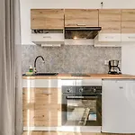 Rentplanet - Zeromskiego Apartamento